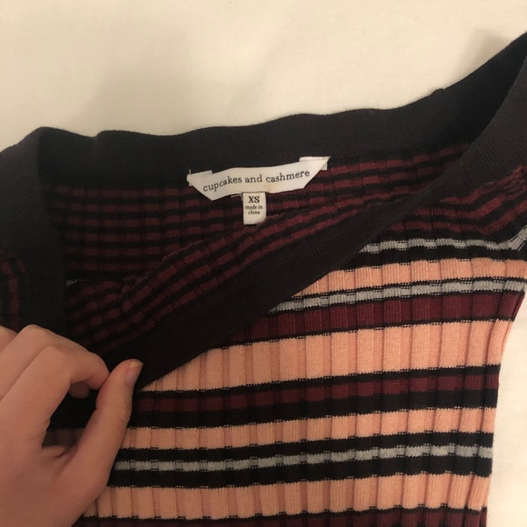 Cupcakes and Cashmere Tommy Dress - Picture 2 of 2